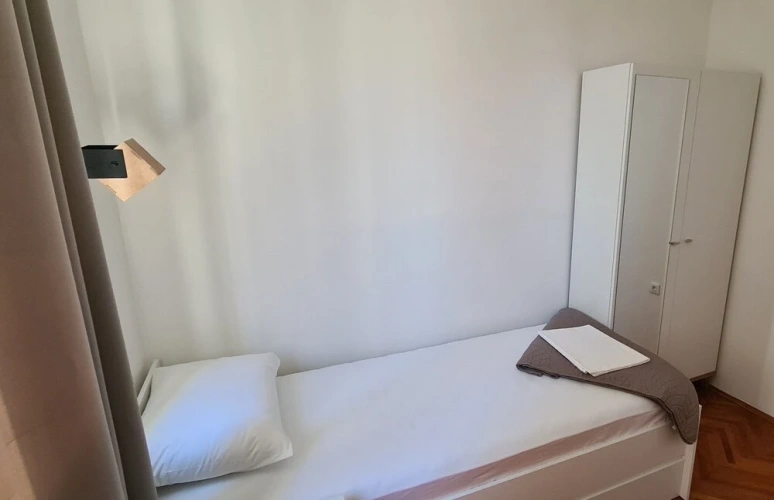 3 Bedrooms Apartment