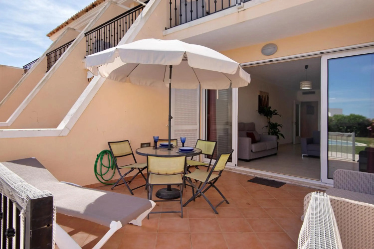 Albufeira Townhouse beach by AlbufeiraRentals