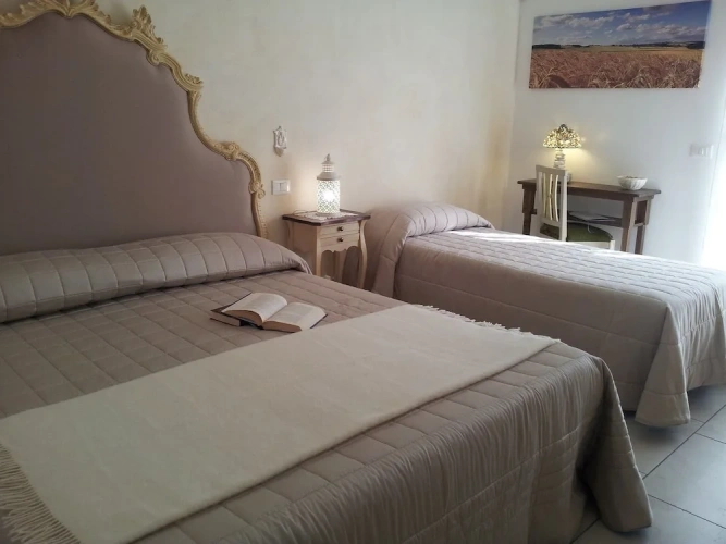 Standard Triple room with balcony
