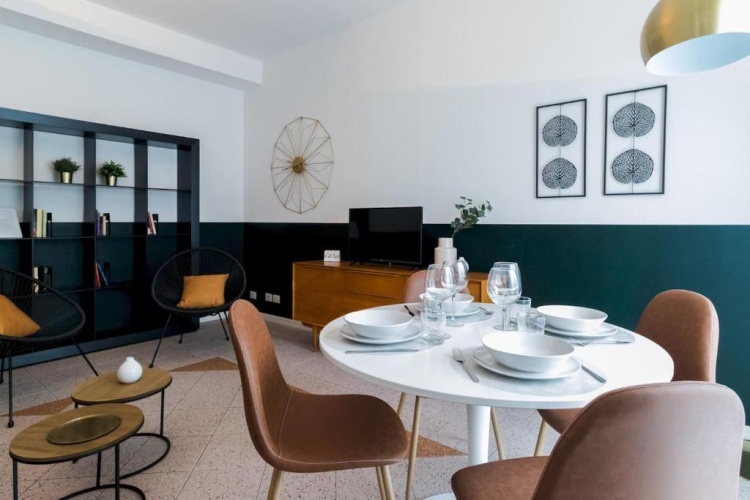 1 Bedroom Apartment
