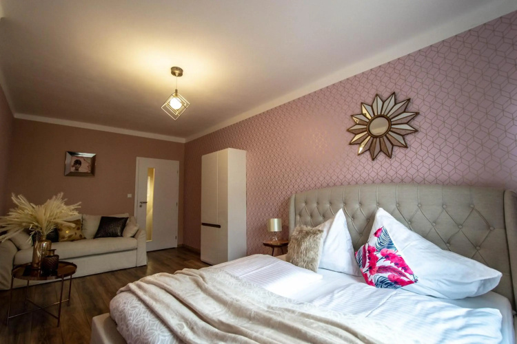 Pastel Art Deco 3BDR Ruterra Apt