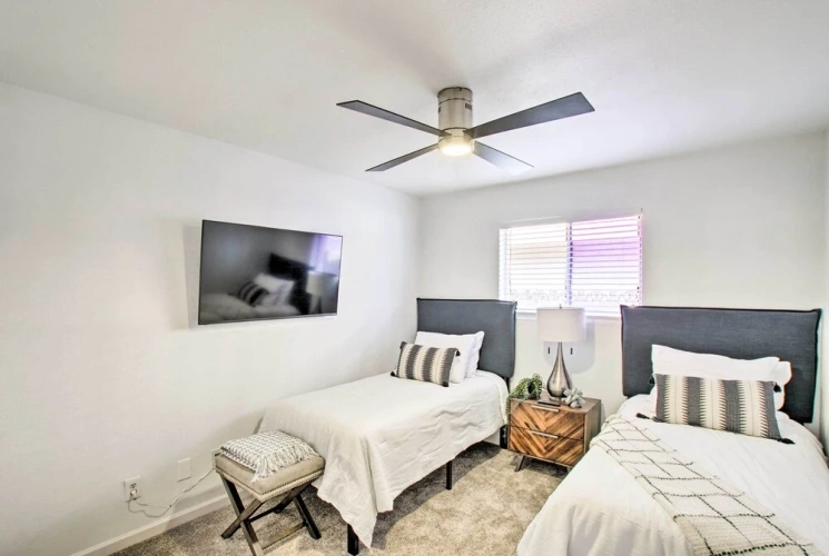 4 Bedrooms Cottage