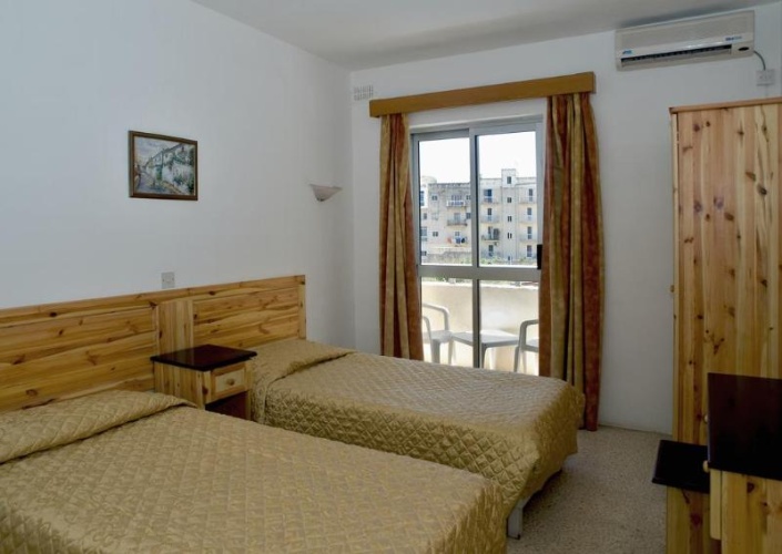 1 Bedroom Apartment with balcony