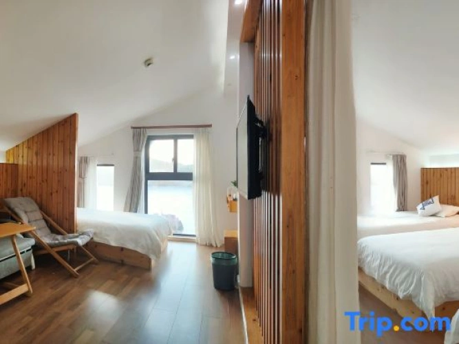 Standard Quadruple room with sea view
