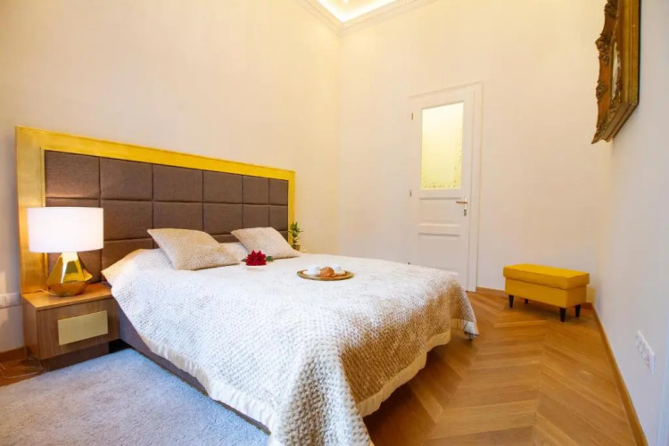 Count Zrinyi Luxourious Residence
