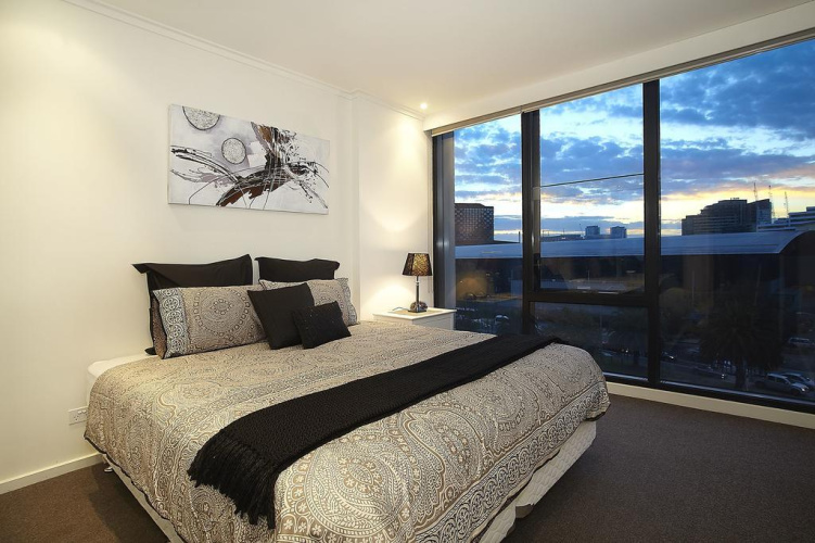 MJ Shortstay Whiteman St Apartments