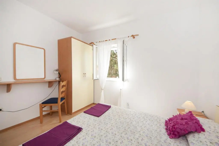 Apartments Mara