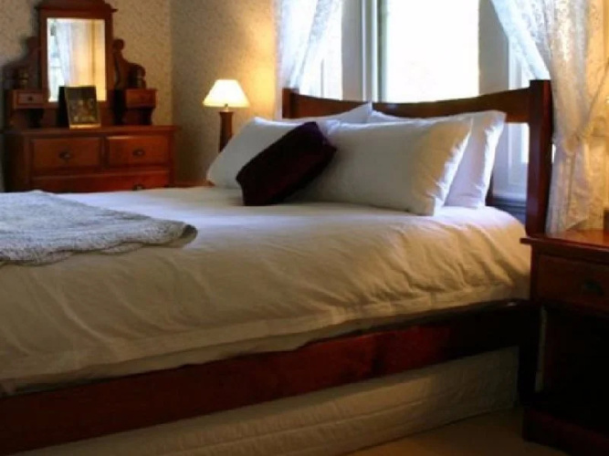 Tara House Bed & Breakfast