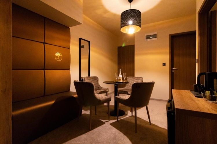 2 Bedrooms Suite