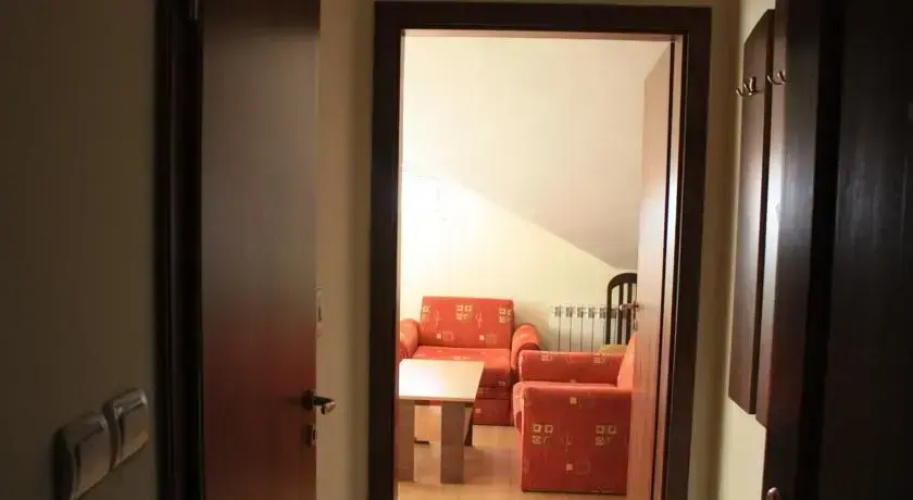 Two-Bedroom Apartment in Bojurland