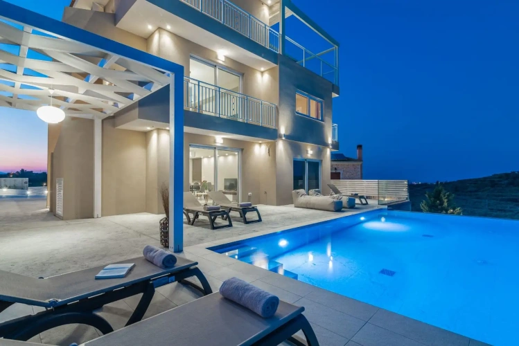2 Bedrooms Duplex Villa with sea view