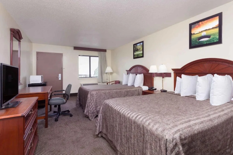 Heritage Inn