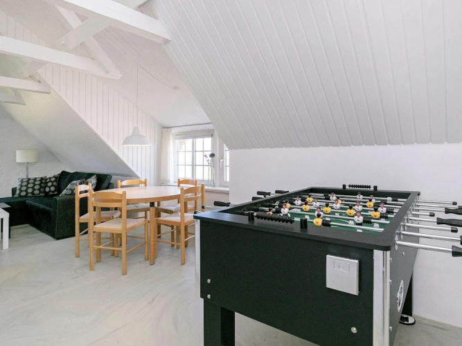 Spacious Summer House With Sauna