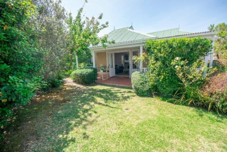 3 Bedrooms Double Cottage