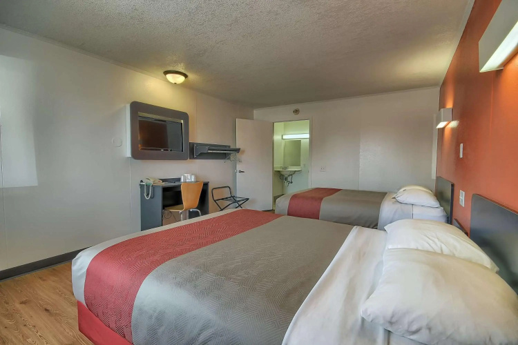 Motel 6 Lima, OH