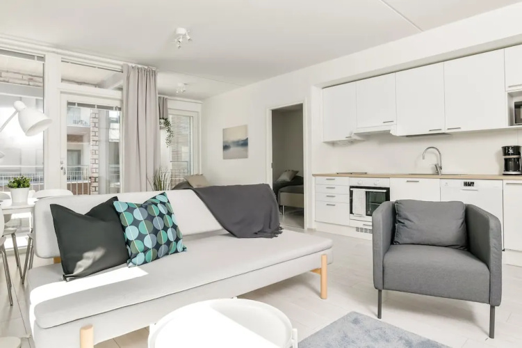 Kotimaailma Espoo Reviisori