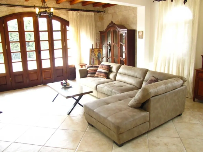 3 Bedrooms Villa