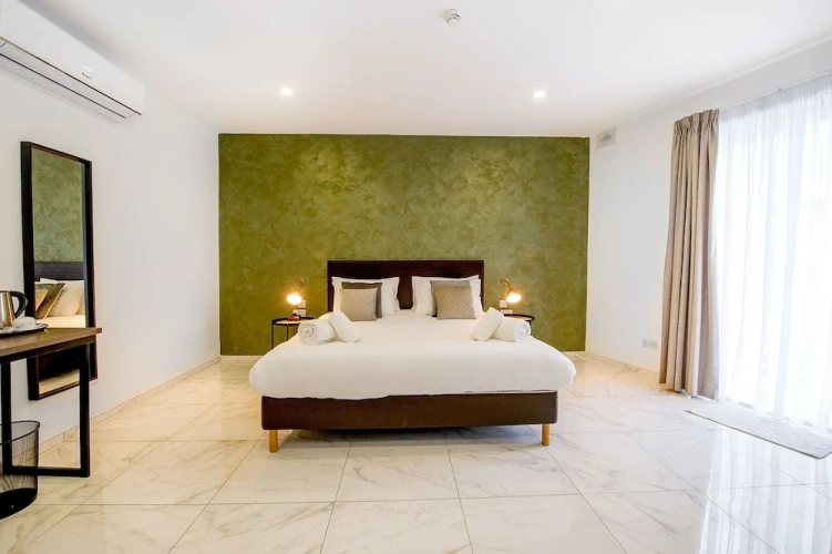 Superior Double room with balcony