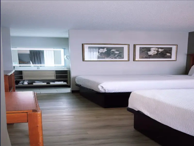 Standard Quadruple room with balcony