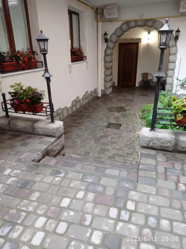 RynOK 25 Deluxe Lviv Center