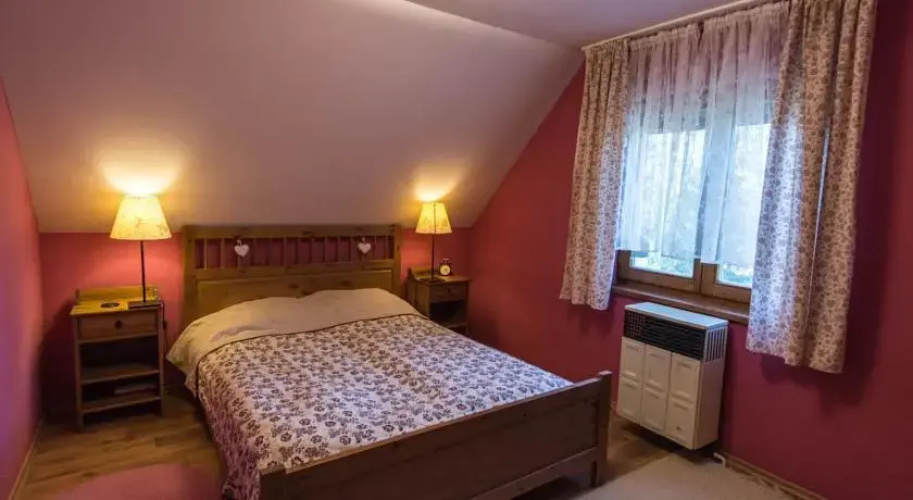 Five Flower Cottage