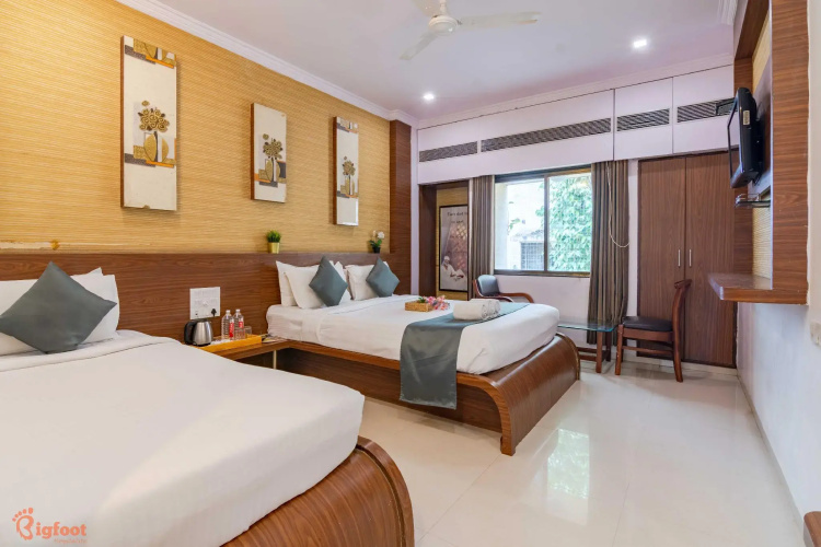 OYO 4445 Hotel Saishri