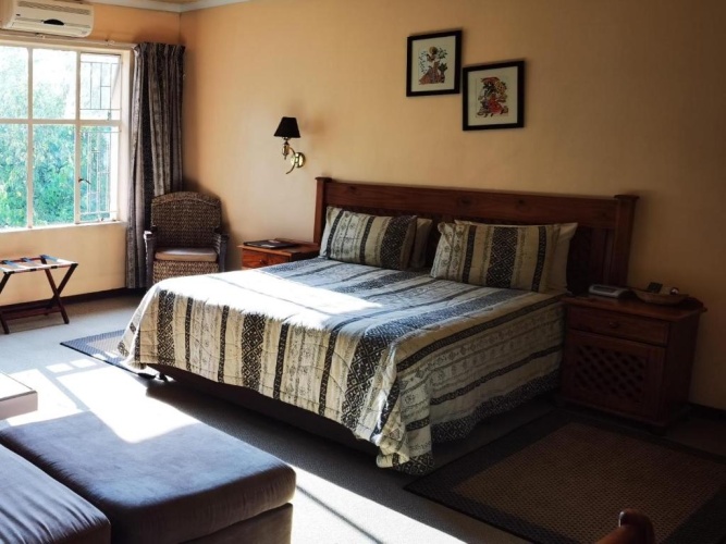 Standard Twin room with view