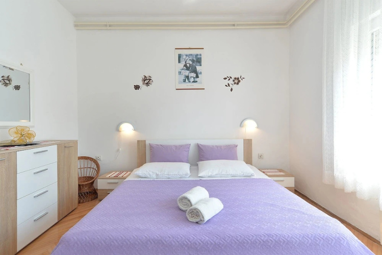 Apartment 1779
