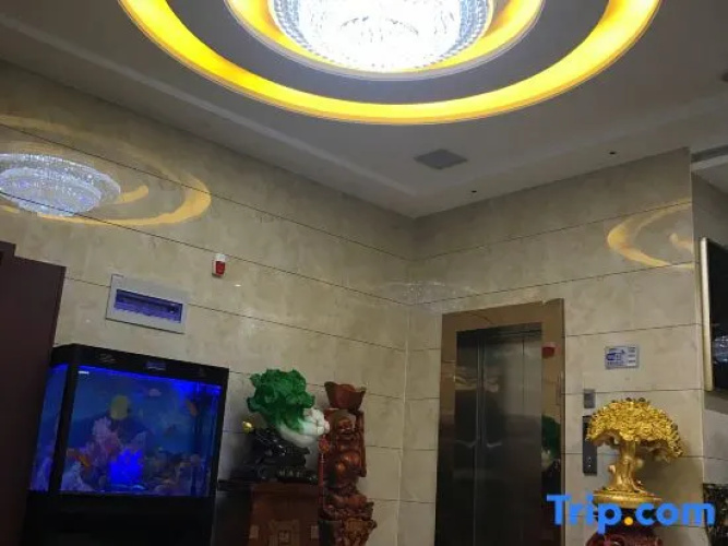 XuanYue Business Hotel