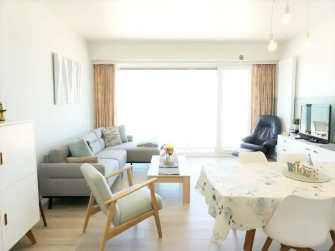 Apartment in Wenduine With Sea Views