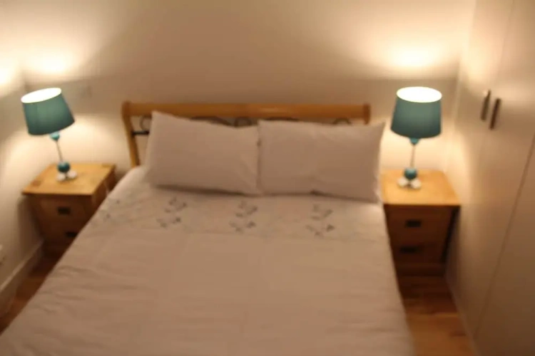 4 Bedrooms Apartment