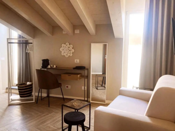 Gatto Bianco Rooms 42