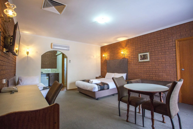 Meramie Motor Inn