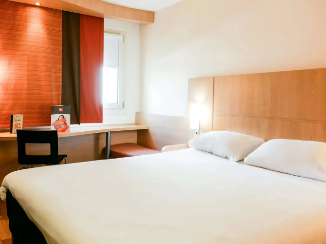 ibis Nevers