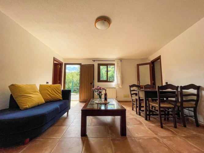 2 Bedrooms Cottage