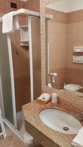 Classic Quadruple room