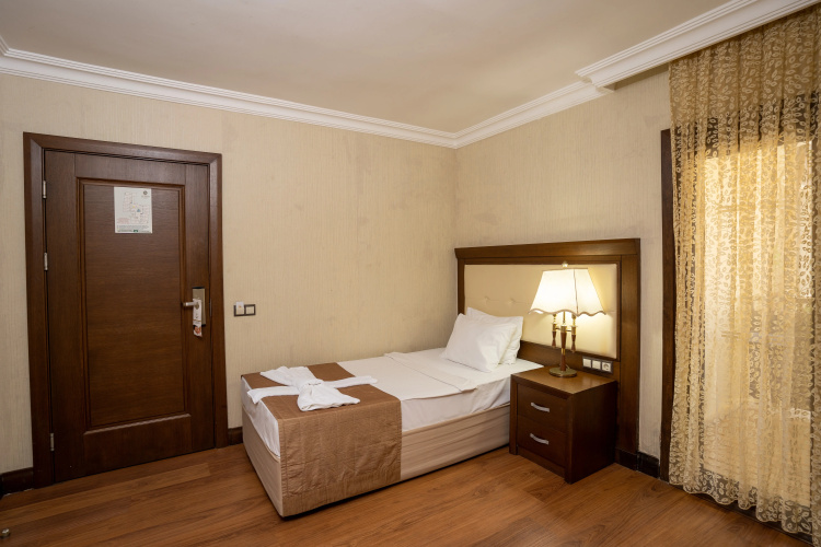 Latanya Park Resort