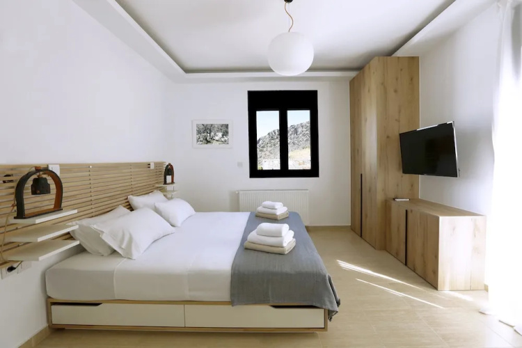 Aires Villa