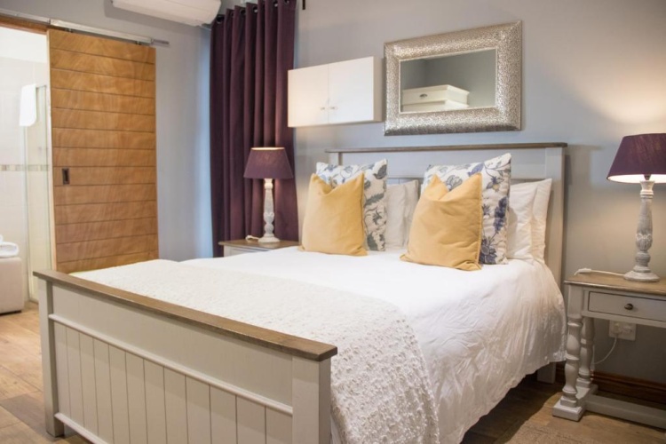 Standard Double room with view