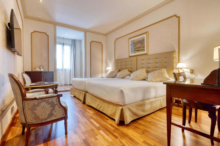Hotel Roger de Lluria Barcelona