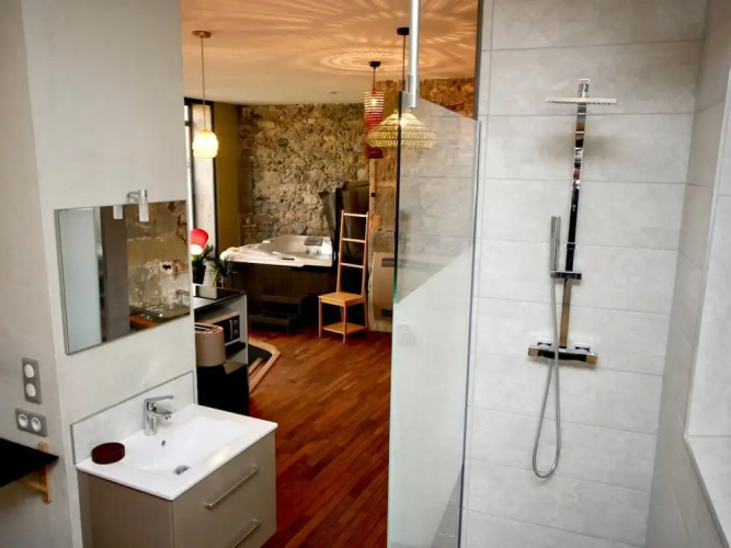 At Home SPA