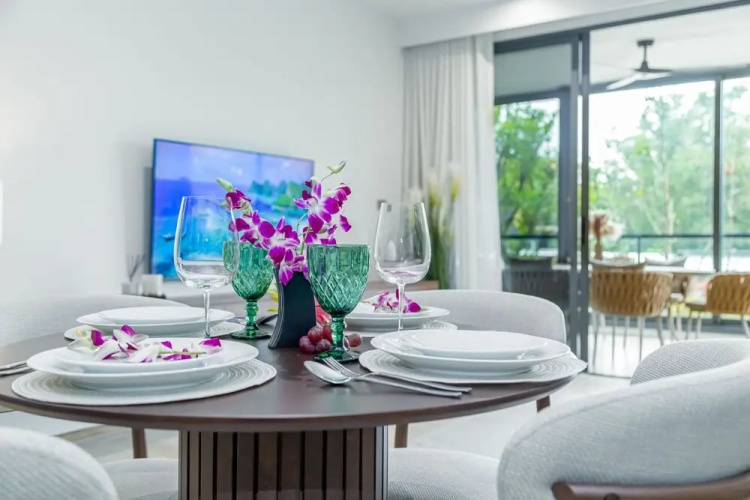 2BR Beachside 200 m to BangTao beach