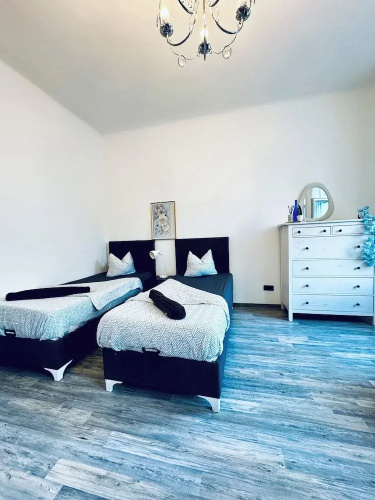 Peaceful 2BR Stay Well Connected