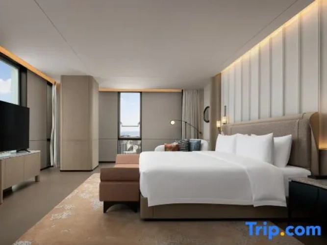 Suite with river view