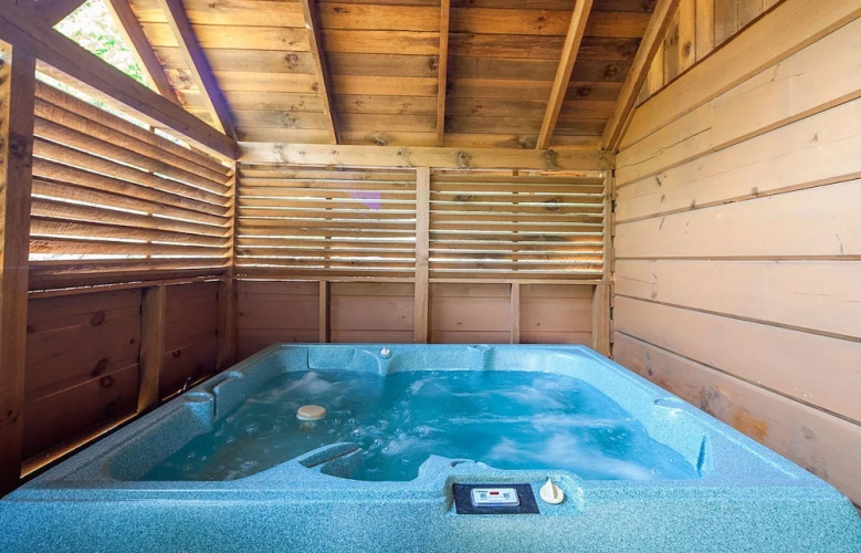 Basecamp by Eagles Ridge Resort