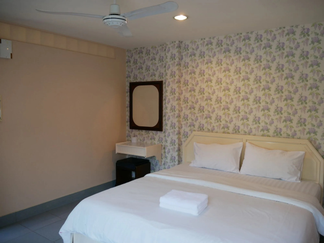 All Day Hotel