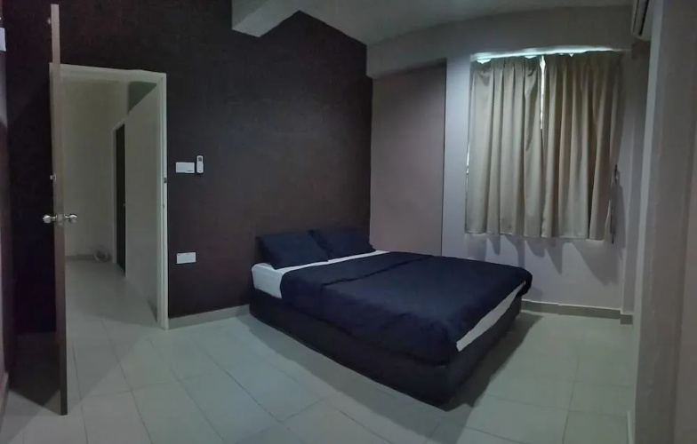 HOOD - Hostel