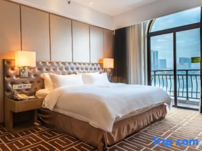 Business Double room with river view