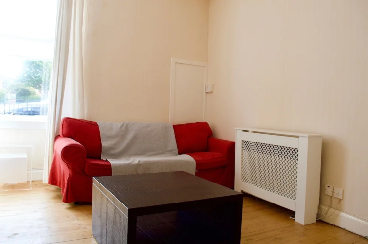 1 Bedroom Flat In Roseburn