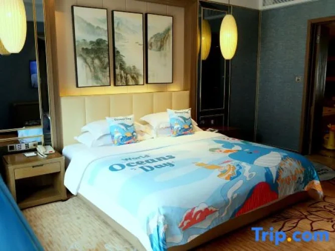 Quadruple Family Suite